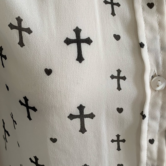 Fun & Flirt Sheer Sleeveless Top Crosses & Hearts - Picture 2 of 4